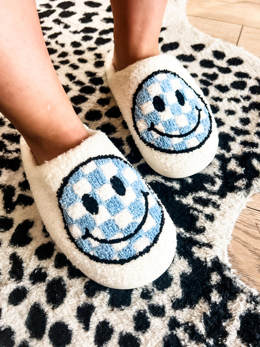 Lateral Gig | Blue Checkered Smiley Ultra-Soft Slippers